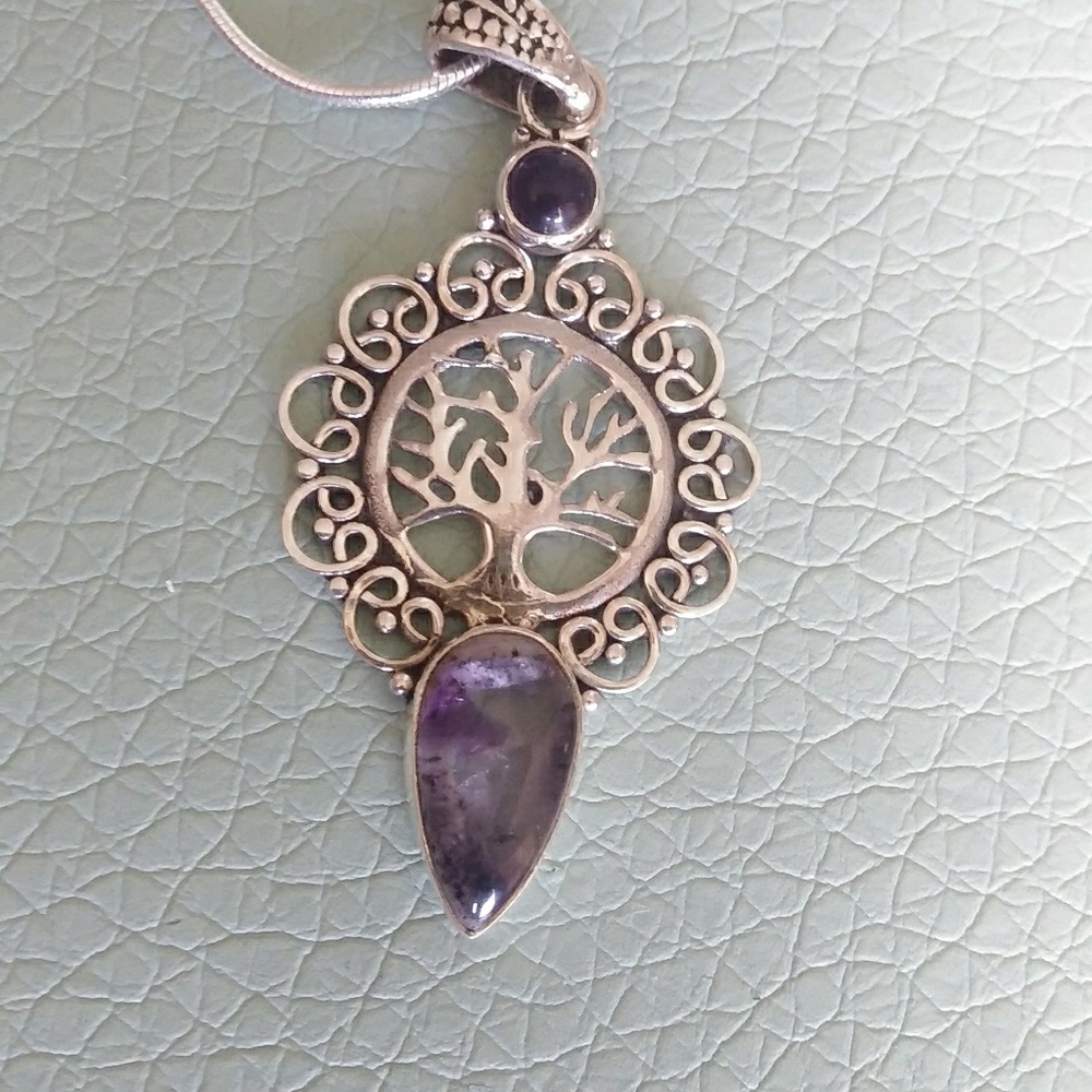 Beautiful tree of life Pendant